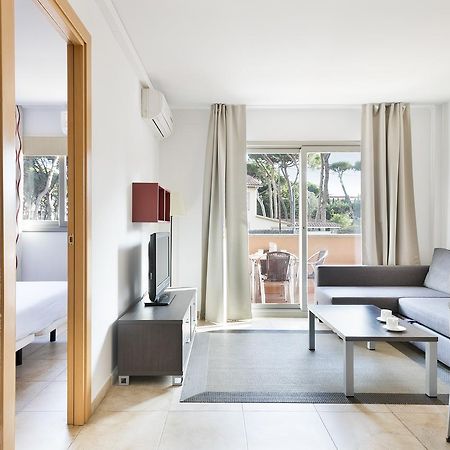 Aparthotel Bardon Castelldefels Esterno foto