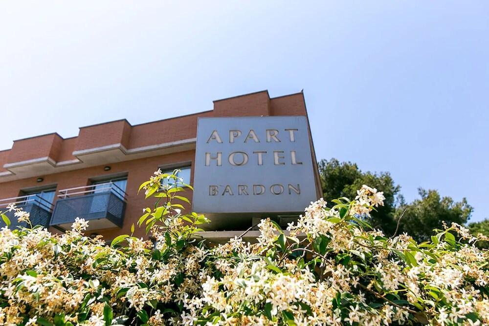 Aparthotel Bardon Castelldefels Esterno foto