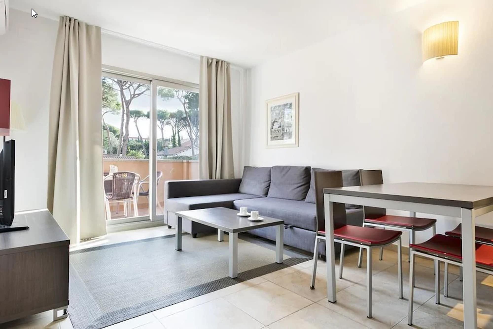 Aparthotel Bardon Castelldefels Esterno foto