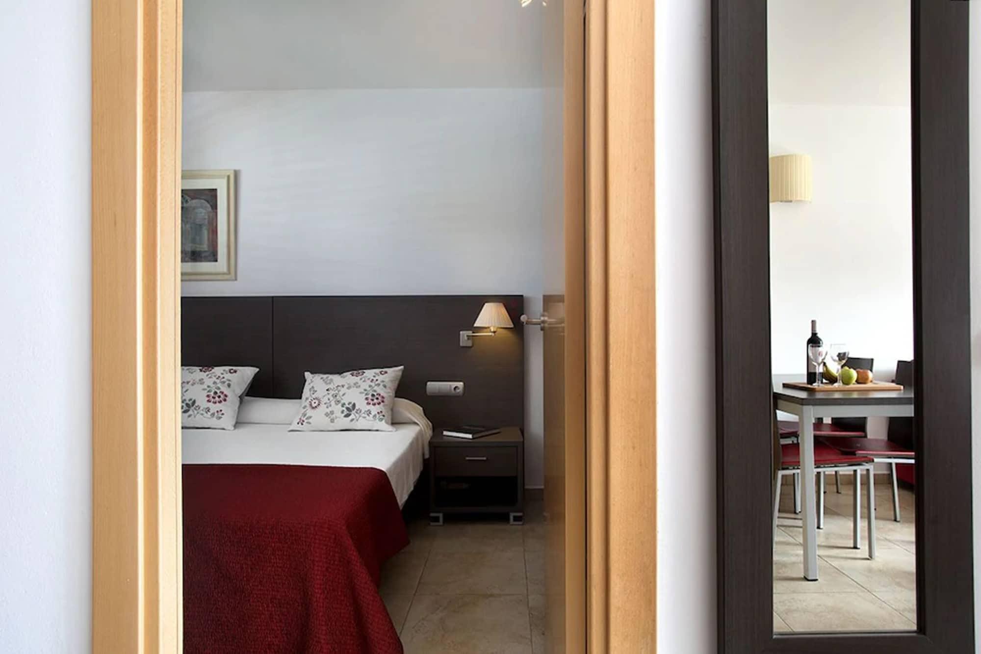 Aparthotel Bardon Castelldefels Esterno foto