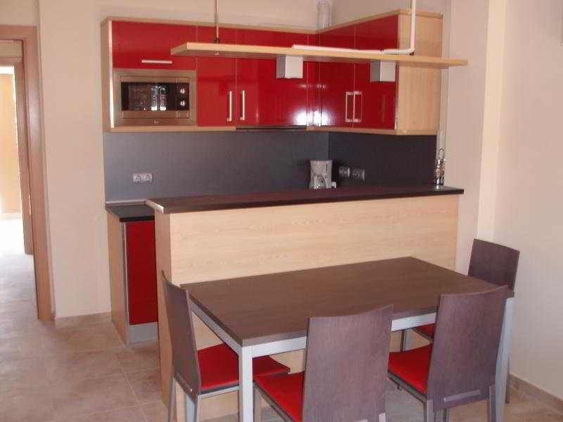 Aparthotel Bardon Castelldefels Esterno foto